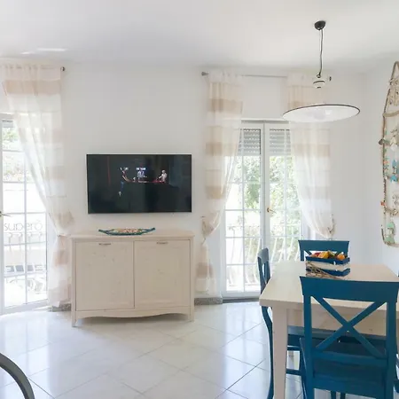 Aquamarine Relaxing Apartament Capri